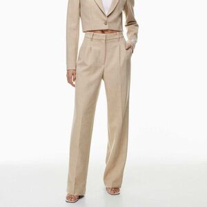 LIKE NEW Aritzia Effortless Pant (Regular Length) Heather Oat Beige Size 6